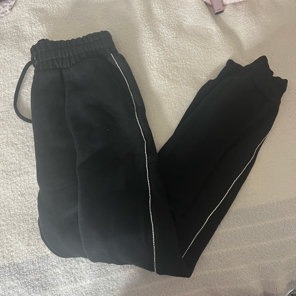 VICTORIA’S SECRET bling sweats